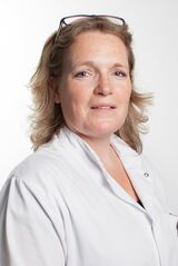 M.E. (Marieke) den Hartog